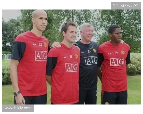 欧文之子詹姆斯-欧文正式加盟曼联U18梯队开启足球新征程 欧文之子詹姆斯-欧文正式加盟曼联U18梯队开启足球新征程